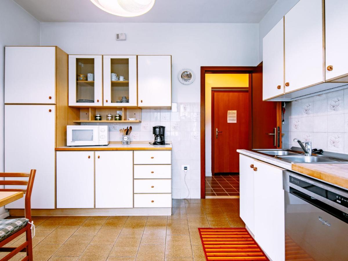 Apartment Deval-1 By Interhome Calceranica al Lago Exteriör bild